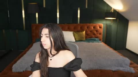 Snapshot of sweetdesiree_ chatting on 04/20/26, 10:29 Amelia online show from 04/20/26, 10:29