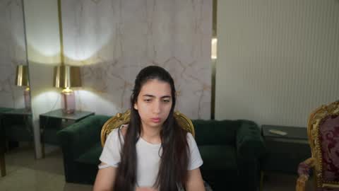 Snapshot of sweetdesiree_ chatting on 04/21/26, 06:41 Amelia online show from 04/21/26, 06:41