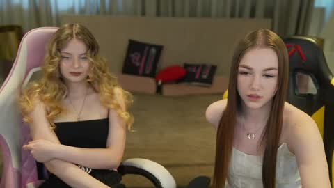 Snapshot of sweetdesiree_ chatting on 05/25/26, 10:32 Amelia online show from 05/25/26, 10:32