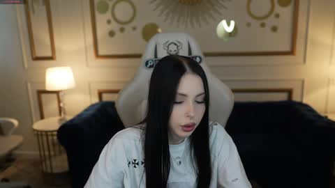 Snapshot of sweetdesiree_ chatting on 05/27/26, 10:56 Amelia online show from 05/27/26, 10:56