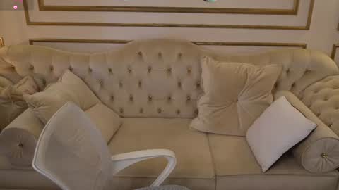 Snapshot of sweetdesiree_ chatting on 06/13/26, 10:24 Amelia online show from 06/13/26, 10:24