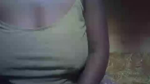 Snapshot of sweetdivah2 chatting on 06/20/26, 07:38 divinah online show from 06/20/26, 07:38