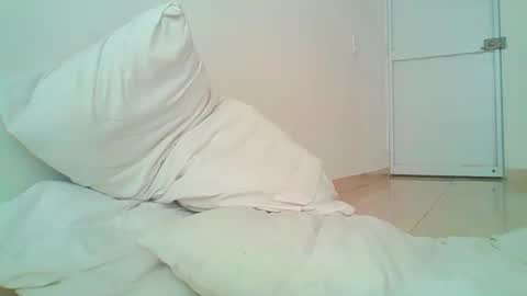 Snapshot of sweetdoll6 chatting on 05/13/26, 02:25 Sweet Doll online show from 05/13/26, 02:25
