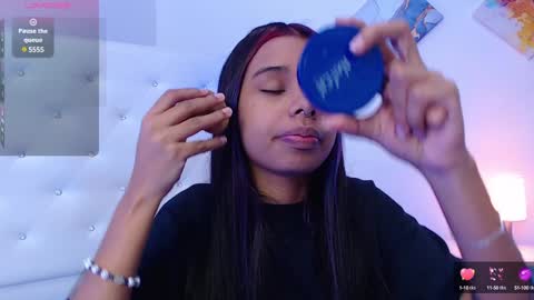 Snapshot of sweetebony_20 chatting on 02/07/25, 04:27 Gabriela online show from 02/07/25, 04:27