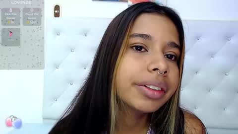 Snapshot of sweetebony_20 chatting on 10/08/25, 04:21 Gabriela online show from 10/08/25, 04:21