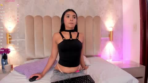 Snapshot of sweetely_1 chatting on 04/06/26, 08:10 Ely online show from 04/06/26, 08:10