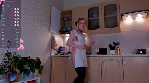 sweeteRose online show from 11/12/25, 05:46