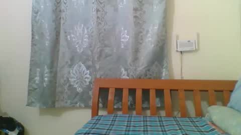 Snapshot of sweetgal2025 chatting on 12/15/25, 07:01 EUNICE online show from 12/15/25, 07:01