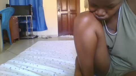 Snapshot of sweetgal2025 chatting on 02/04/26, 10:10 EUNICE online show from 02/04/26, 10:10