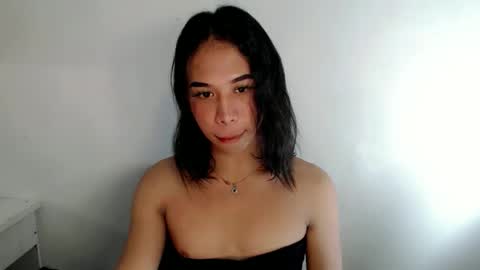 Snapshot of sweetgirl_acxx chatting on 05/12/26, 06:10 Just call me AC online show from 05/12/26, 06:10