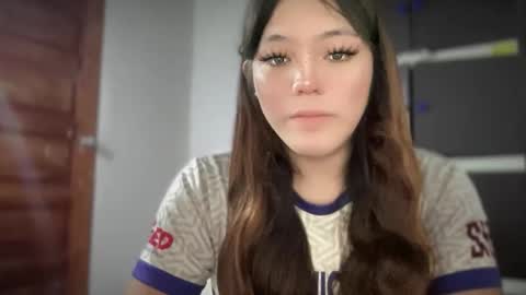 Ayesha online show from 12/19/25, 01:34