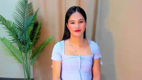 Snapshot of sweetgirl_latina143 chatting on 09/29/25, 06:35 sweetgirl_latina143 online show from 09/29/25, 06:35