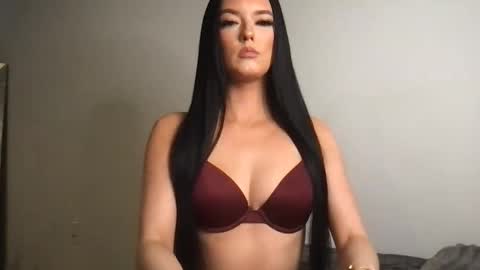 Gracie  online show from 11/20/25, 03:07