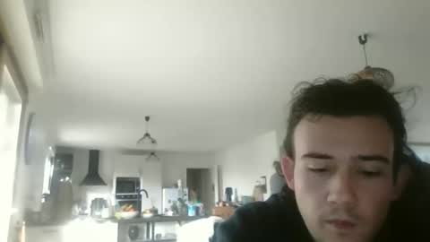 sweetguyss12 online show from 12/22/25, 10:12