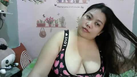 Snapshot of sweetheart1991 chatting on 03/18/26, 07:06 Fuck my boobs69 online show from 03/18/26, 07:06