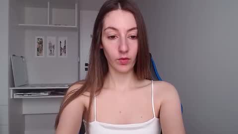 Emma  online show from 11/11/25, 11:32