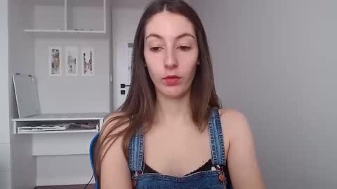 Emma  online show from 11/13/25, 09:19