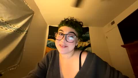 Snapshot of sweetheatannie chatting on 12/13/24, 04:22 sweetheatannie online show from 12/13/24, 04:22