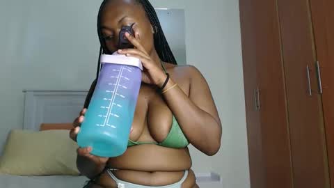 euny online show from 11/18/25, 04:28