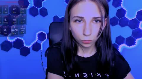 Chloe online show from 05/11/26, 08:42