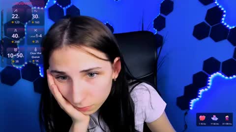 Chloe online show from 05/11/26, 04:04