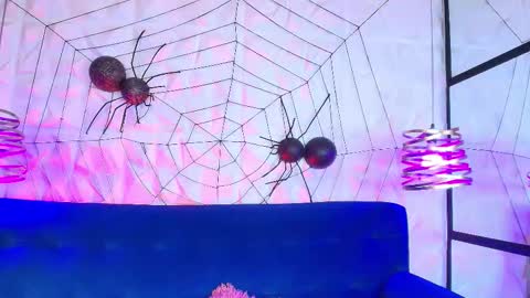 violeta online show from 12/15/25, 03:22