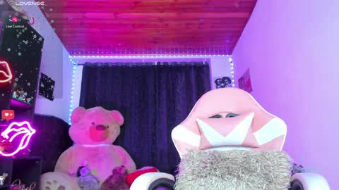   online show from 02/07/25, 06:35