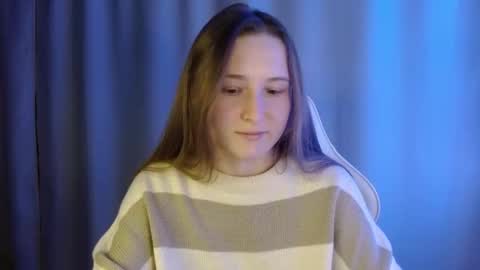 Snapshot of sweetie_lover chatting on 01/12/26, 10:15 Annie online show from 01/12/26, 10:15