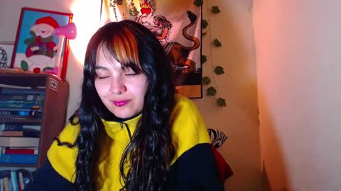 Snapshot of sweetie_maryy chatting on 12/14/24, 06:56 Maria  my insta sweetie maryy   online show from 12/14/24, 06:56