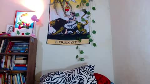 Snapshot of sweetie_maryy chatting on 01/05/25, 10:29 Maria  my insta sweetie maryy   online show from 01/05/25, 10:29