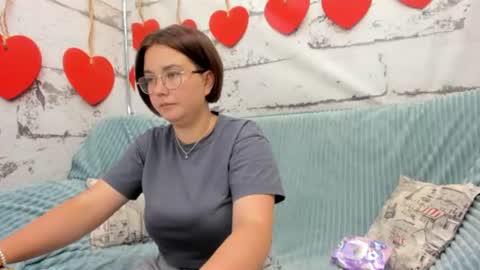 Snapshot of sweetie_rozzy chatting on 06/20/26, 01:41 ROZZY online show from 06/20/26, 01:41