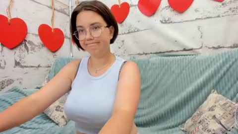 Snapshot of sweetie_rozzy chatting on 06/21/26, 01:52 ROZZY online show from 06/21/26, 01:52