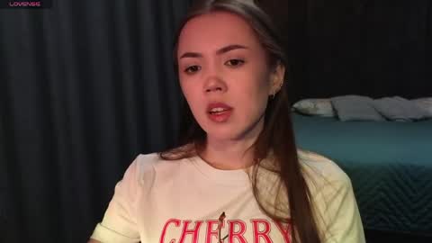 Snapshot of sweetieee_kira chatting on 04/14/26, 03:12 sweetieee_kira online show from 04/14/26, 03:12