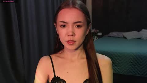 Snapshot of sweetieee_kira chatting on 04/17/26, 03:20 sweetieee_kira online show from 04/17/26, 03:20