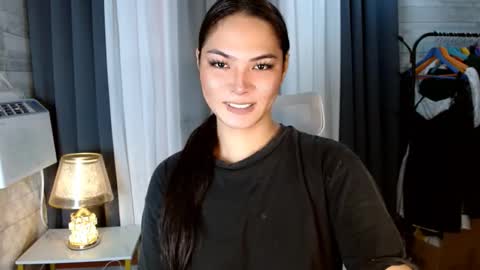 Snapshot of sweetiefox1 chatting on 09/28/25, 12:10 sweetiefox1 online show from 09/28/25, 12:10