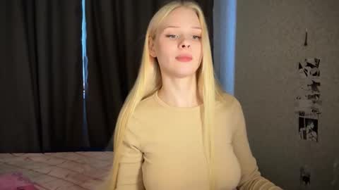 Snapshot of sweetielis chatting on 01/02/25, 07:01 sweetie Lisa3 online show from 01/02/25, 07:01