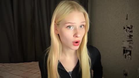 Snapshot of sweetielis chatting on 01/03/25, 02:30 sweetie Lisa3 online show from 01/03/25, 02:30