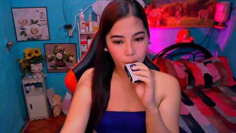 Snapshot of sweetienicole chatting on 12/13/24, 03:49 Nicole online show from 12/13/24, 03:49