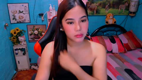 Snapshot of sweetienicole chatting on 01/15/25, 04:47 Nicole online show from 01/15/25, 04:47