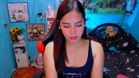 Snapshot of sweetienicole chatting on 01/18/25, 04:37 Nicole online show from 01/18/25, 04:37