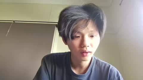 Snapshot of sweetiepuppy421 chatting on 09/16/25, 12:44 sweetiepuppy421 online show from 09/16/25, 12:44