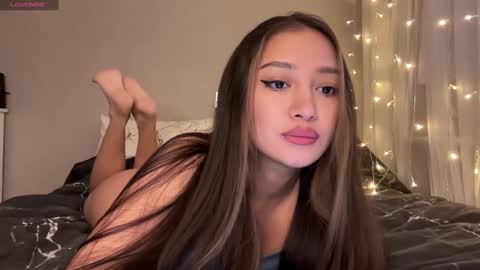 Snapshot of sweetiesoul chatting on 12/23/24, 11:57 sweetiesoul online show from 12/23/24, 11:57