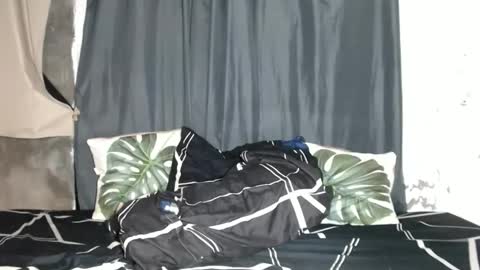 sweetiestkylie online show from 12/22/25, 02:52