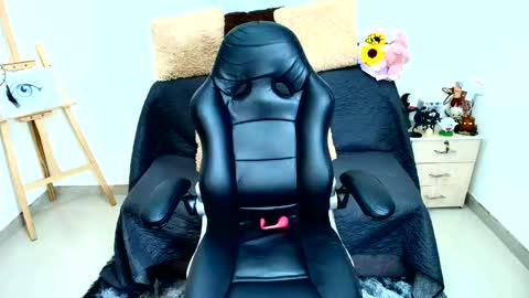 Isabella online show from 06/07/26, 05:11