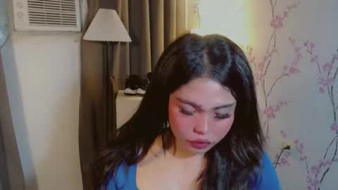 Snapshot of sweetjanna4u chatting on 12/19/25, 06:15 JANNA online show from 12/19/25, 06:15