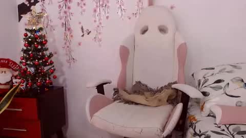 karen online show from 12/19/25, 04:25