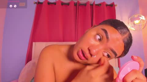 Snapshot of sweetkimmie_ chatting on 06/04/26, 01:39 Isabel online show from 06/04/26, 01:39