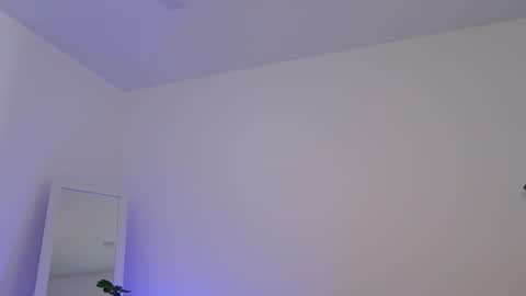 Snapshot of sweetkira1 chatting on 03/13/26, 01:18 SweetKira1 online show from 03/13/26, 01:18