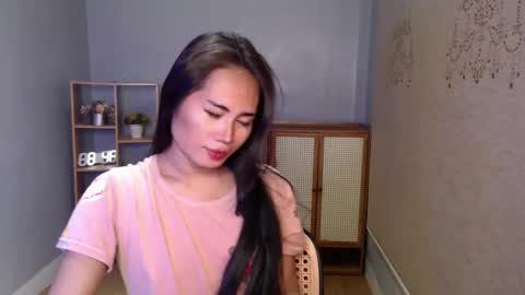 Snapshot of sweetladyboyx chatting on 03/10/25, 11:38   online show from 03/10/25, 11:38