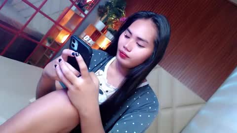 Snapshot of sweetladyboyx chatting on 09/19/25, 11:05   online show from 09/19/25, 11:05